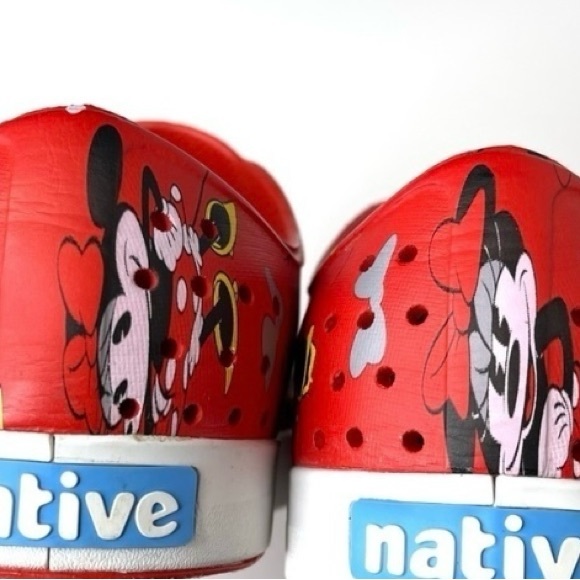 Disney Red Minnie Mouse Native Shoes Jeffersons Size 9 - Picture 11 of 12